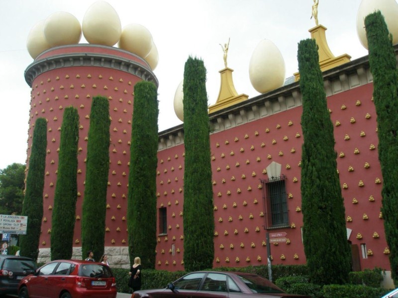 salvador-dali-museum-established-in-figueres-barcelona-spain+1152_12922871000-tpfil02aw-12925