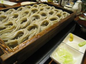 新潟県ではそばに「からし」を入れる！？魚沼地方発祥のへぎそばとは