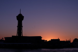 【超写真日和】ベイサイドプレイス博多で夕日を撮影してきました。