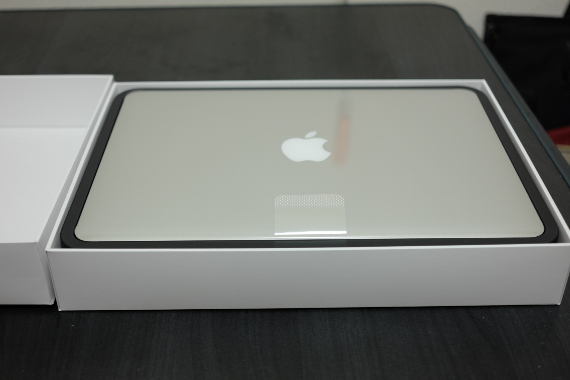 MacBook Pro13インチRetinaモデル（MGX82J/A）が届いたので開封