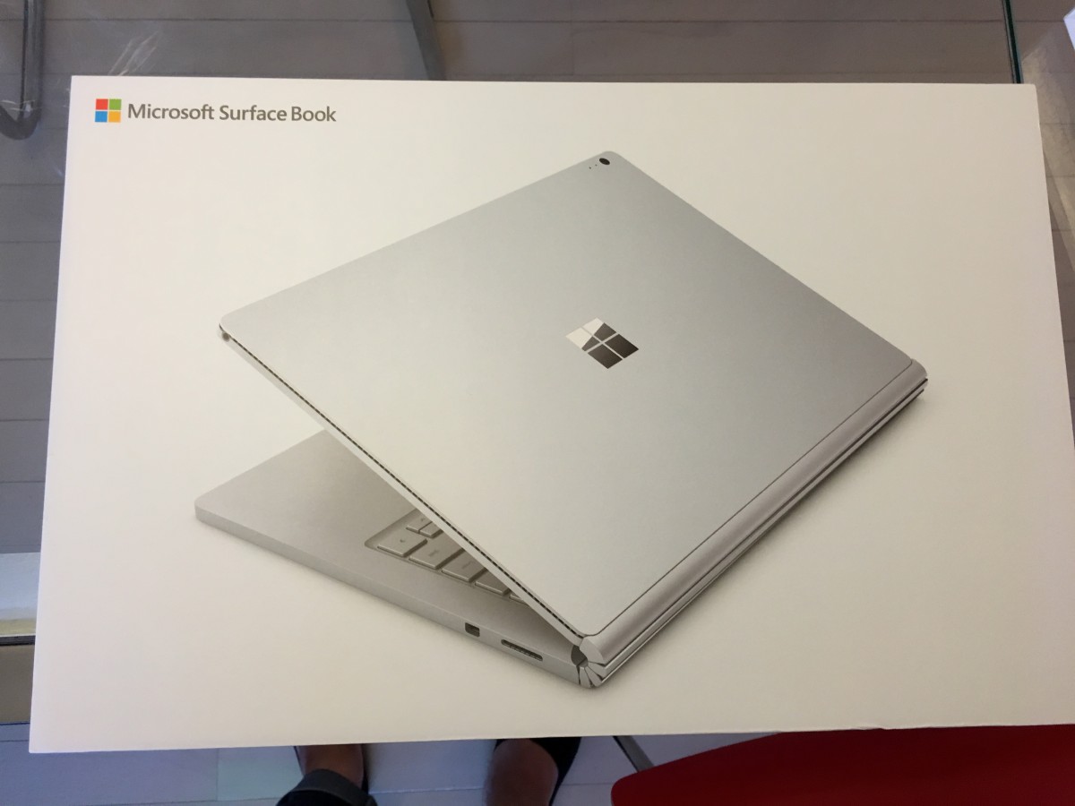 Surface book core i7 メモリ８GBを買ってみたのでレビュー