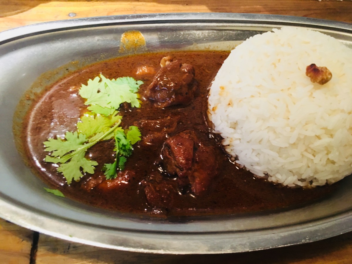 天神のインスタ映えするカレー屋Tikiのチキンカレーが旨い！